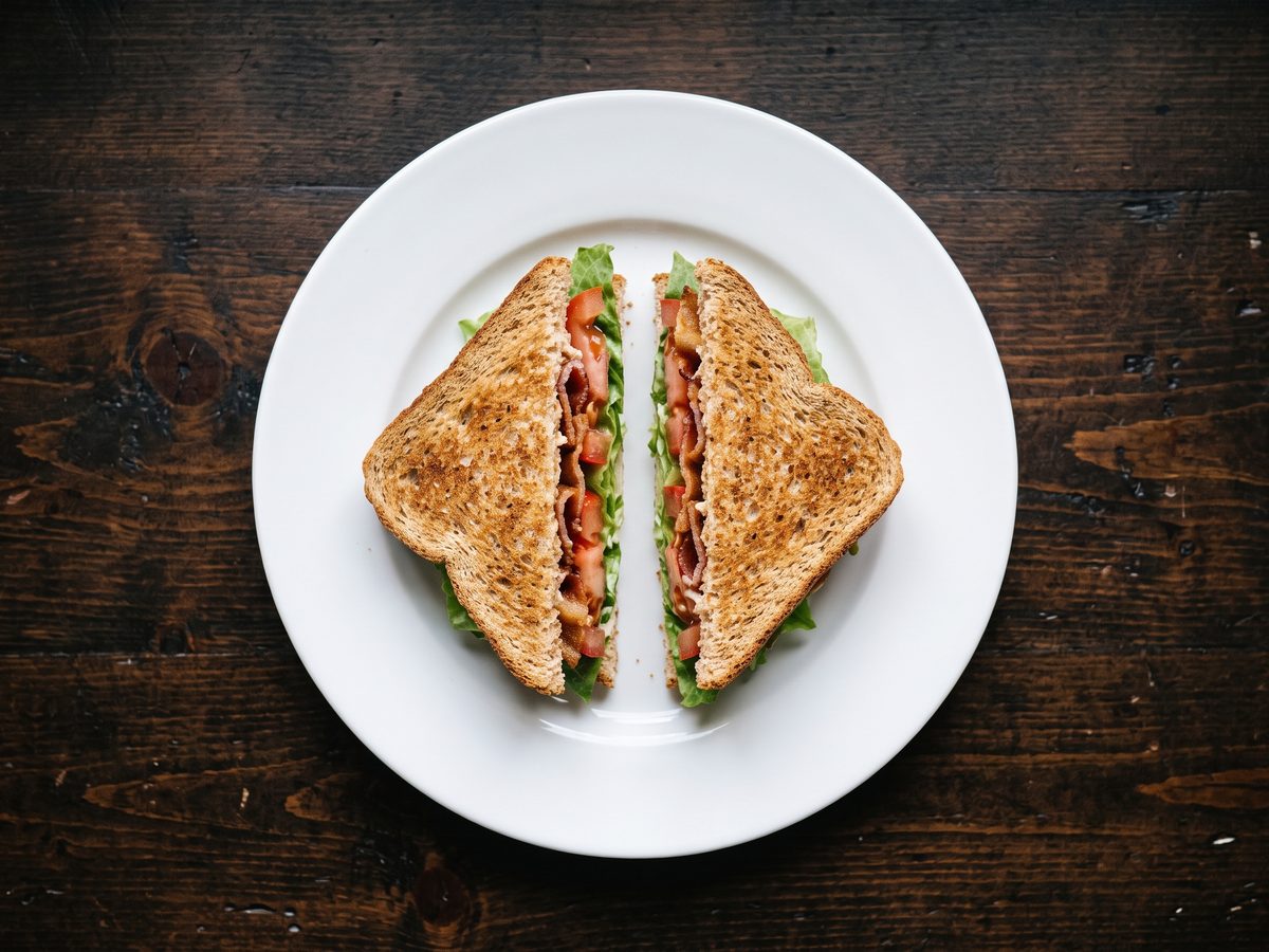 Sándwich de tocino — LM Wellness Food